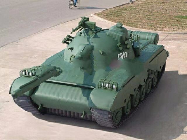 柳南军用充气坦克车